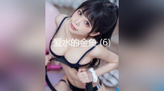 两个漂亮巨乳人妻吃鸡啪啪 身材丰腴 鲍鱼肥美 被无套输出 四个大球球晃的眼花