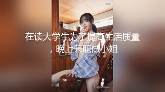 丝袜女仆露脸姐妹花跟大哥激情啪啪大秀直播，口交大鸡巴舔逼舔脚，道具抽插让大哥草了骚穴干菊花，高潮喷水