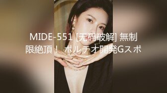   气质风骚黑丝性感人妻，颜值不错露脸跟大哥啪啪，活超棒让大哥玩逼吃奶子