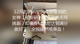 _巨乳美女 身材苗条 无毛小鲍鱼 被大洋吊无套输出 简单粗暴 勒着脖子后入猛怼 最后口爆吃精