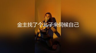  小情侣天天躲在酒店里面啪啪无套做爱女上位打桩，特写展示白虎穴，俯卧撑姿势内射