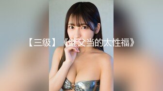 温泉洗浴中心女宾部更衣室内部真实偸拍发现一对双胞胎姐妹来洗澡身材真不错