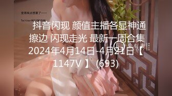 商场女厕蹲守蓝长裙黄内裤长发美妇,不用手纸擦狂扭肥臀太风骚了